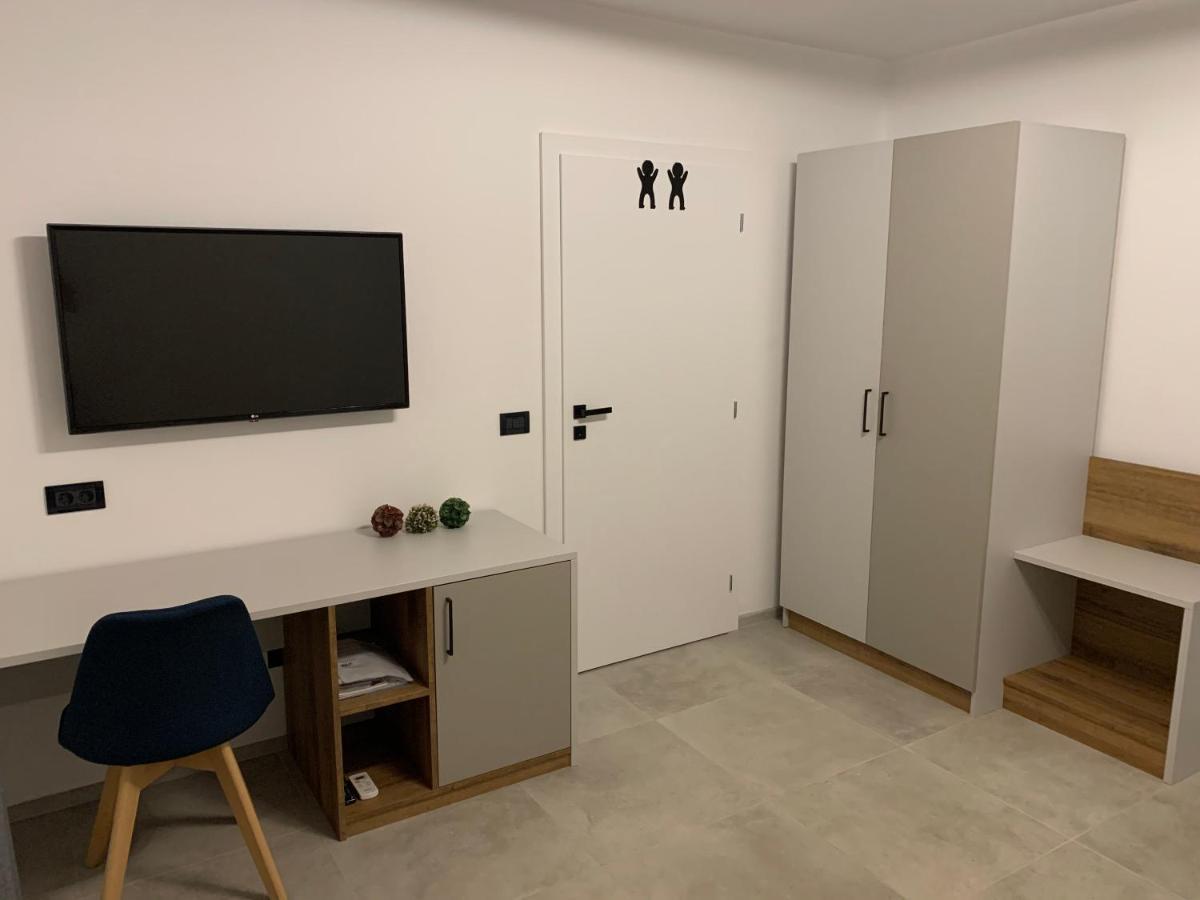 Apartments & Room Piutti Bale Exterior foto