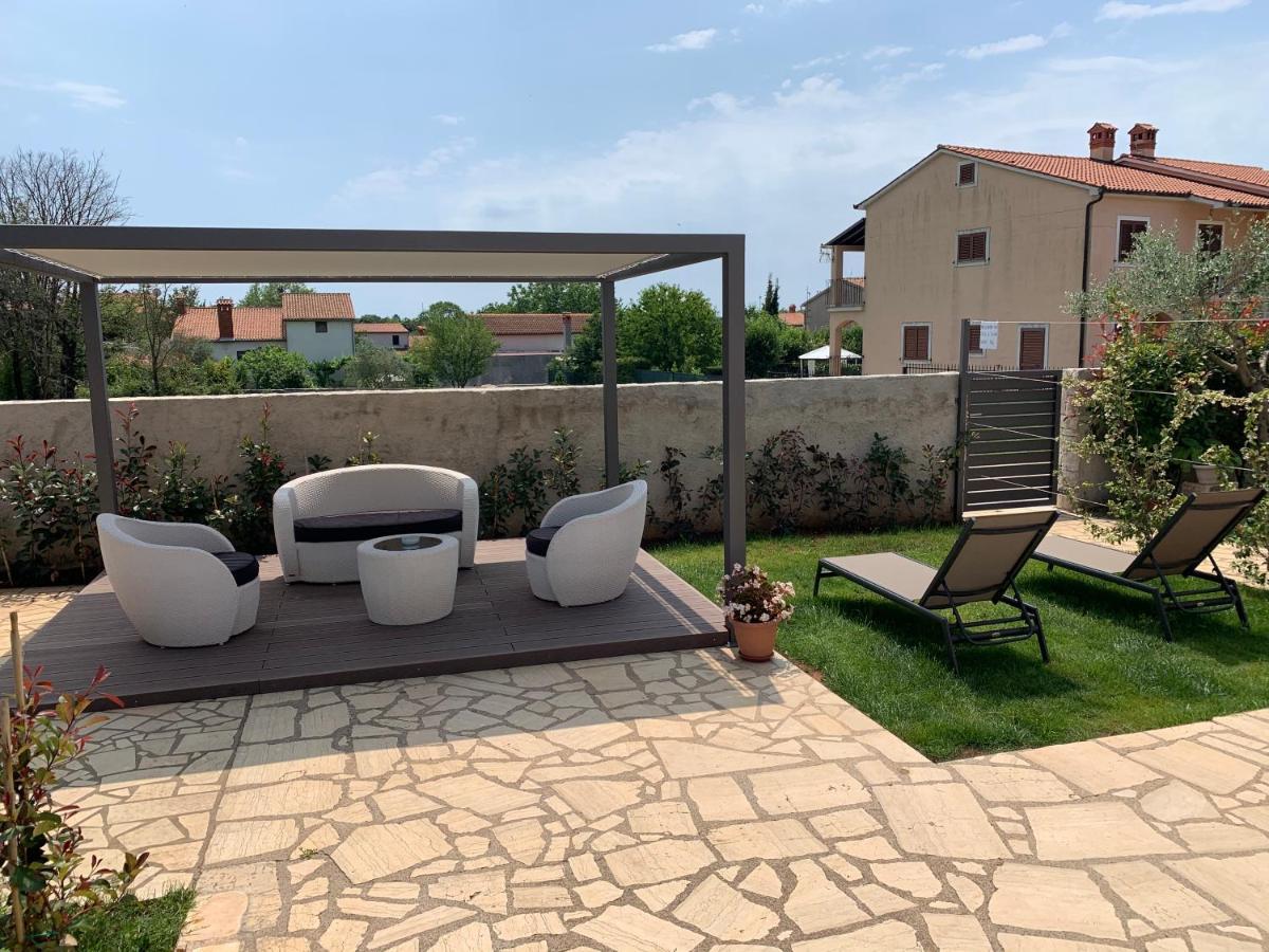 Apartments & Room Piutti Bale Exterior foto